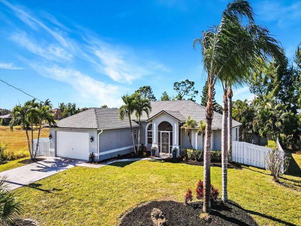Cape Coral Home 1024401