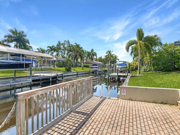 Cape Coral Home 1024403