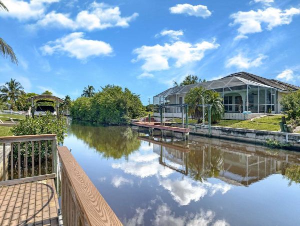 Cape Coral Home 1024403