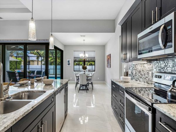 Cape Coral Home 1024405