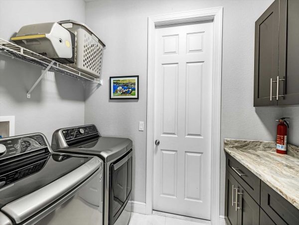 Cape Coral Home 1024405