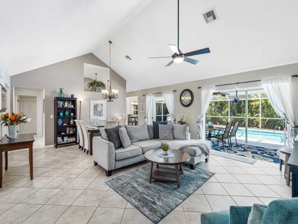Cape Coral Home 1024408