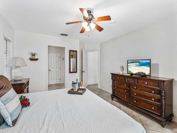 Cape Coral Home 1024408