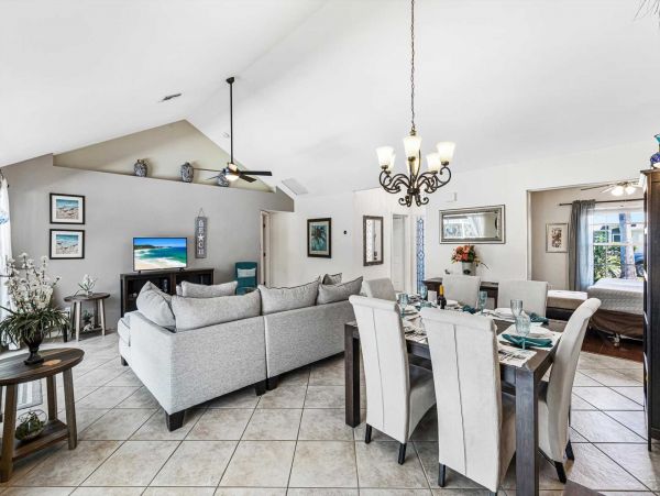 Cape Coral Home 1024408