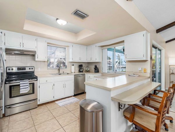 Cape Coral Home 1024410