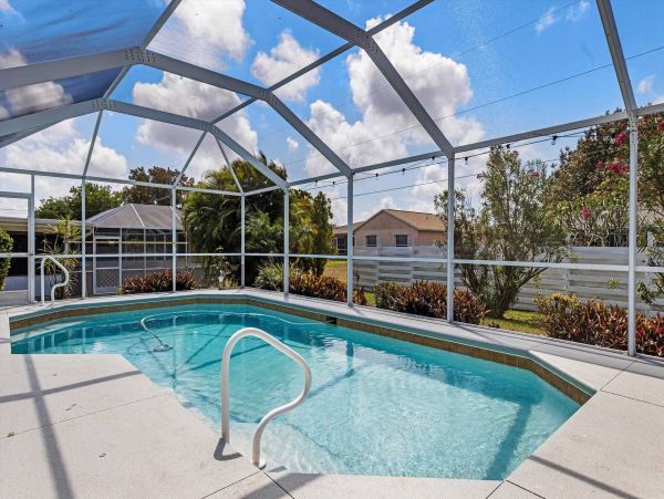 Cape Coral Home 1024411