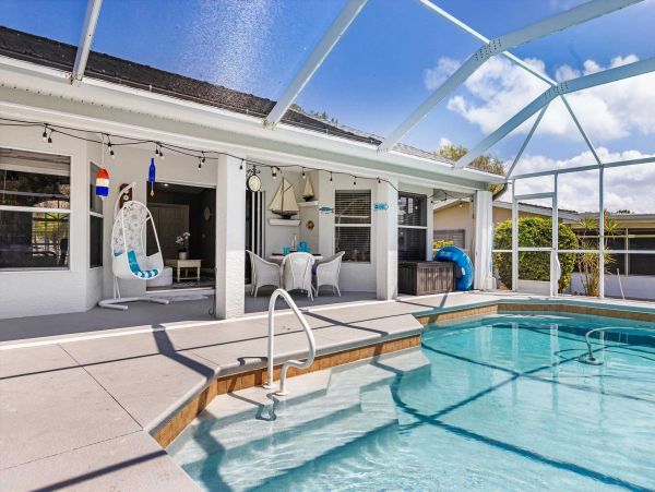 Cape Coral Home 1024411