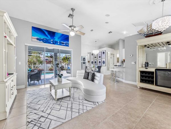 Cape Coral Home 1024411