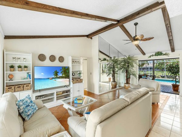Cape Coral Home 1024412