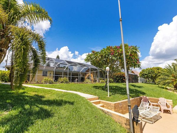 Cape Coral Home 1024412
