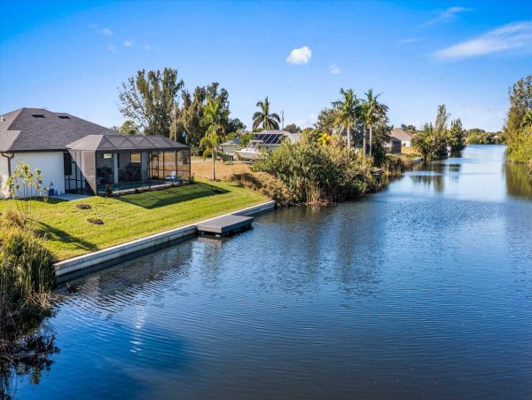 Cape Coral Home 1024414