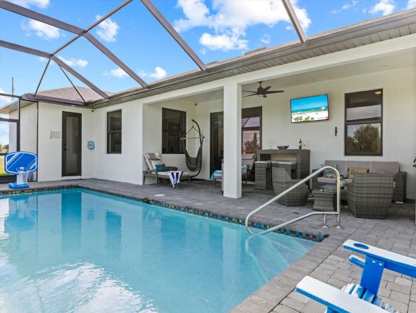 Cape Coral Home 1024414