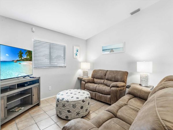 Cape Coral Home 1024415