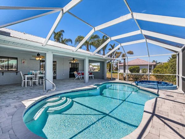 Cape Coral Home 1024415