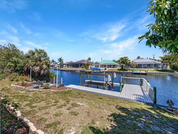 Cape Coral Home 1024415