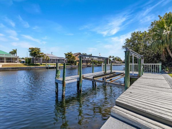 Cape Coral Home 1024415