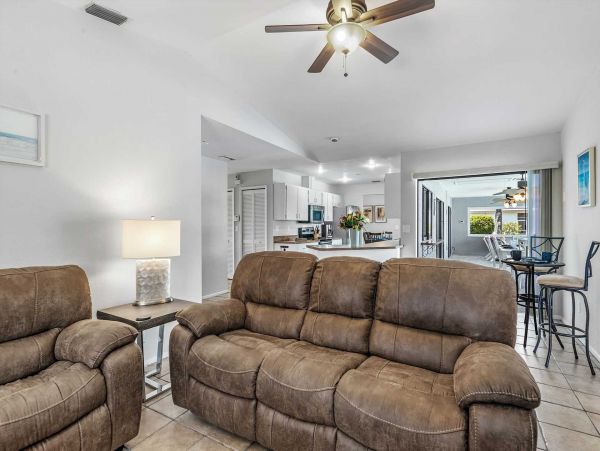 Cape Coral Home 1024415