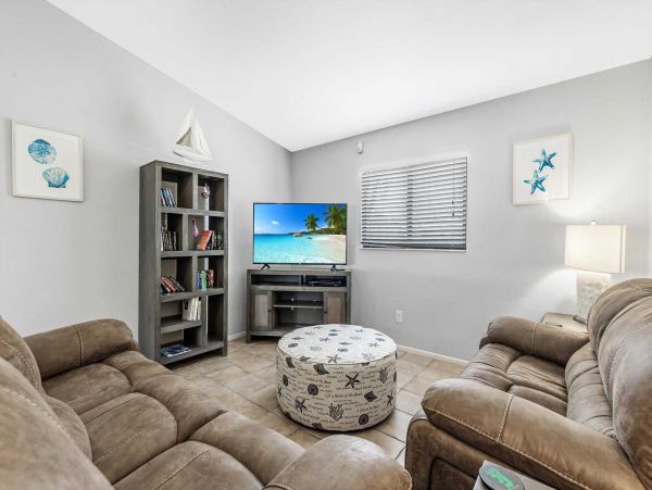 Cape Coral Home 1024415
