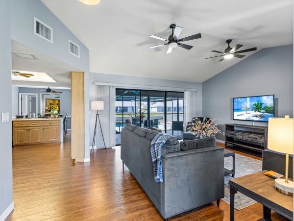 Cape Coral Home 1024416