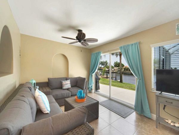 Cape Coral Home 1024417