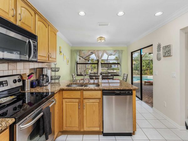 Cape Coral Home 1024420