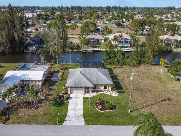 Cape Coral Home 1024420