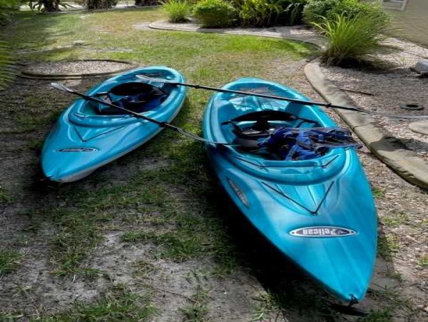 Three Bedroom Waterside Vacation Rental Home Cape Coral