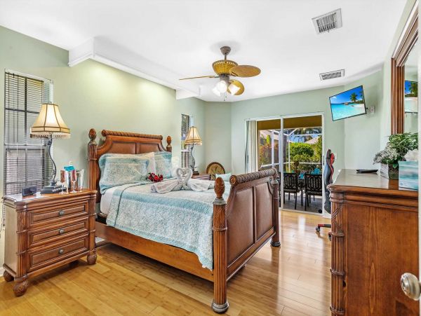 Cape Coral Home 1024423