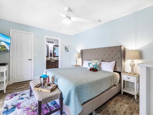 Charming 3 Bedroom Vacation Home with Private Pool