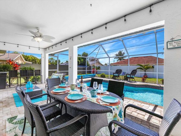 Charming 3 Bedroom Vacation Home with Private Pool