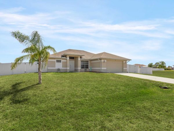 Cape Coral Home 1024430