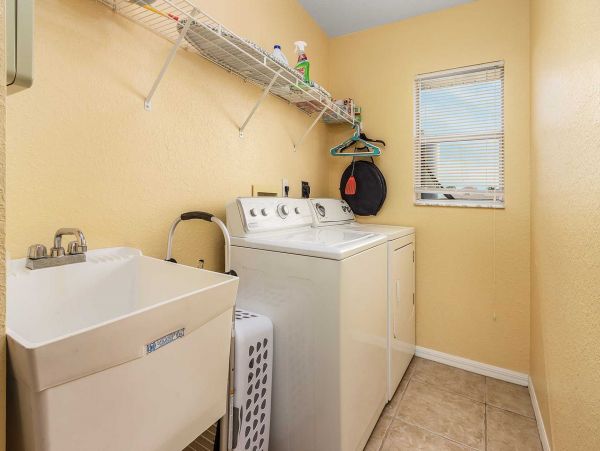 Cape Coral Home 1024430