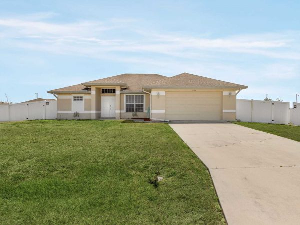 Cape Coral Home 1024430