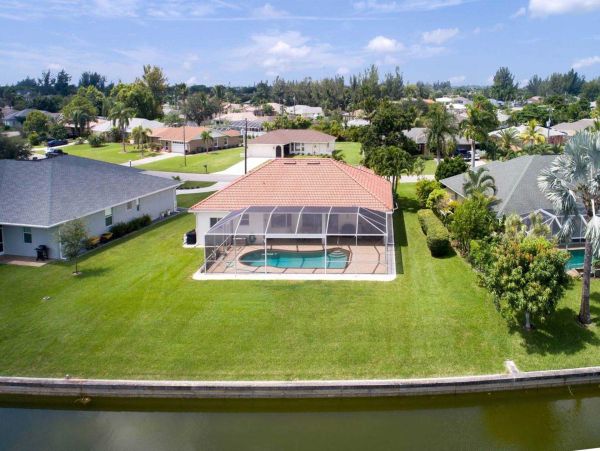 Cape Coral Home 1024431