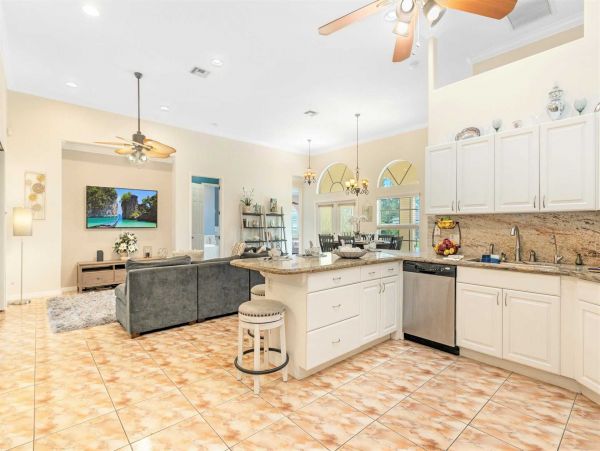 Cape Coral Luxury Four Bedroom Pool Home Vacation Rental
