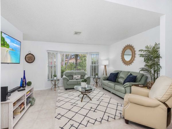 Cape Coral Home 1024434