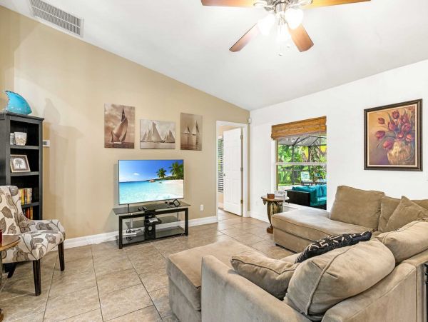 Cape Coral Home 1024435