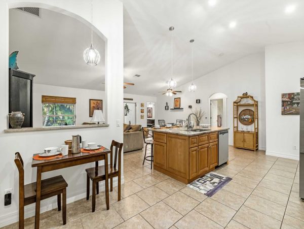 Cape Coral Home 1024435