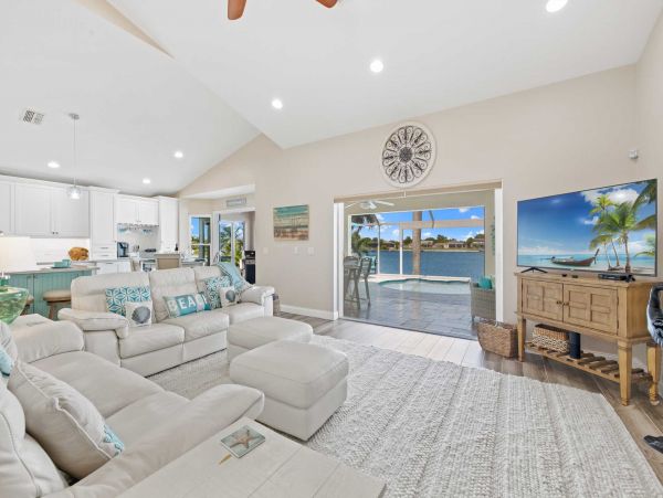 Cape Coral Home 1024437