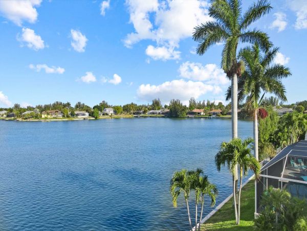 Cape Coral Home 1024437