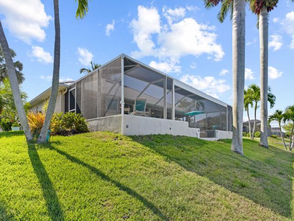 Cape Coral Home 1024437