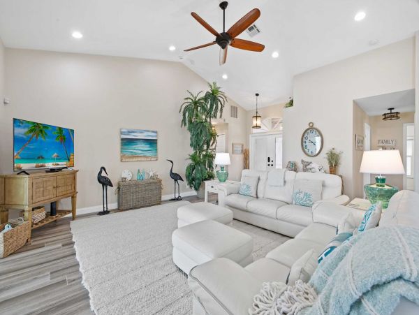 Cape Coral Home 1024437