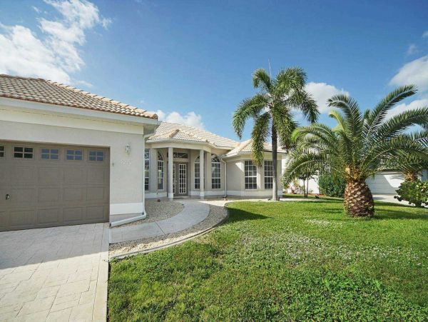 Cape Coral Home 1024439