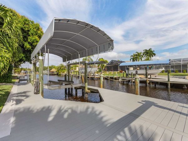 Cape Coral Home 1024441