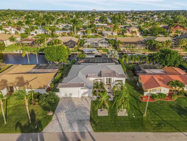 Cape Coral Home 1024441