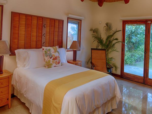 Gorgeous Kailua Vacation Home with Private Pool & Views