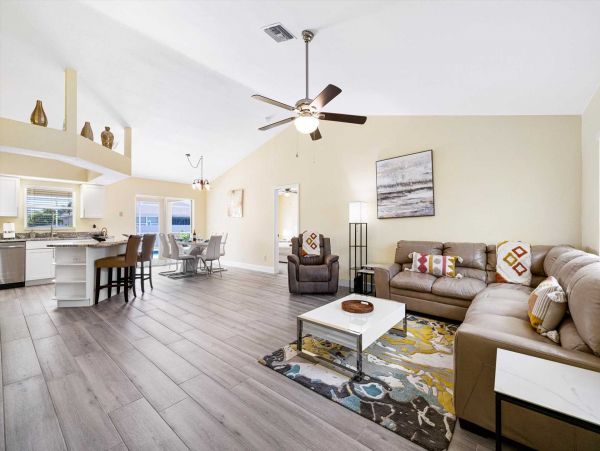 Cape Coral Home 1024446