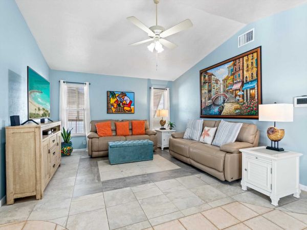 Cape Coral Home 1024448