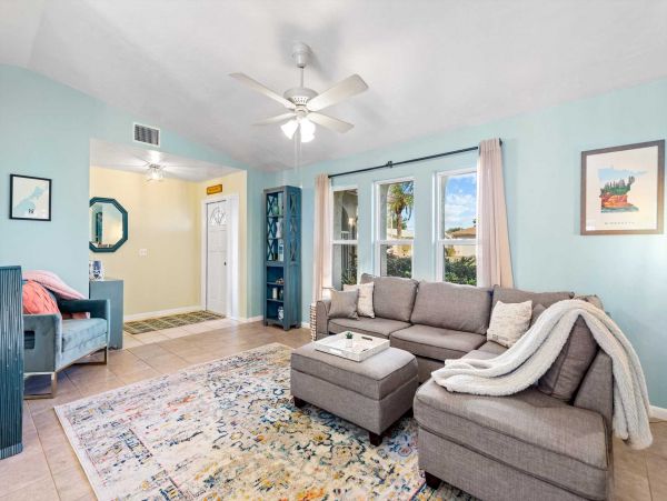 Cape Coral Home 1024448