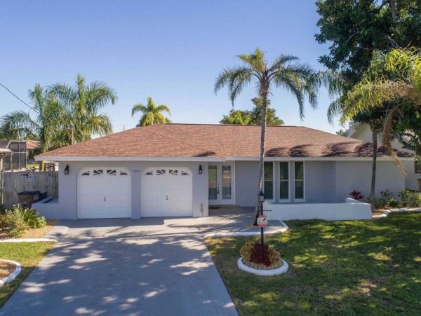 Cape Coral Lovely Luxury Home Away from Home